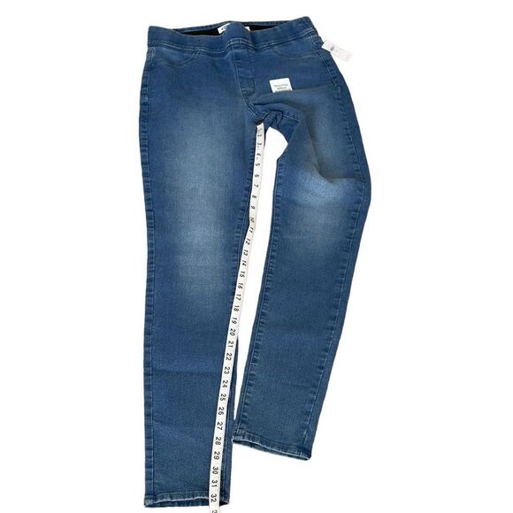 Old Navy Mid Rise Slimming Effect Waistband Super Skinny Jeans Size 6 Tall NWT - Picture 9 of 12